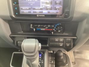 Toyota Land Cruiser 79 2.8GD-6 double cab - Image 15