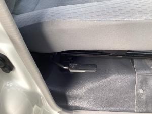 Toyota Land Cruiser 79 2.8GD-6 double cab - Image 18