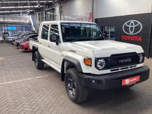 Toyota Land Cruiser 79 2.8GD-6 double cab - Image 1