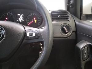 Volkswagen Polo Vivo hatch 1.6 Comfortline auto - Image 10