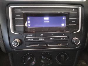 Volkswagen Polo Vivo hatch 1.6 Comfortline auto - Image 14