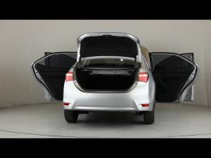 Toyota Corolla Quest 1.8 Plus manual - Image 11