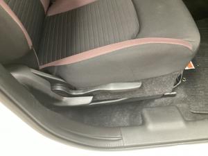 Toyota Starlet Cross 1.5 XR manual - Image 31
