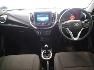 Toyota Vitz 1.0 XR manual - Image 6