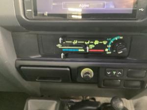Toyota Land Cruiser 79 4.5D-4D V8 double cab LX - Image 15