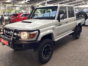 Toyota Land Cruiser 79 4.5D-4D V8 double cab LX - Image 21