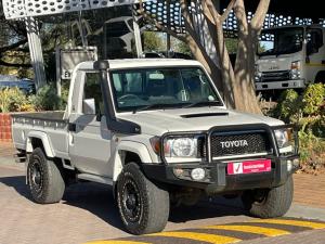 Toyota Land Cruiser 79 4.5D-4D V8 single cab LX 70th Anniversary - Image 1
