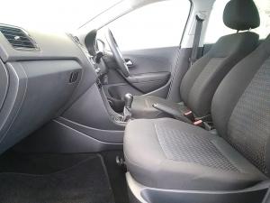 Volkswagen Polo Vivo hatch 1.4 Trendline - Image 7
