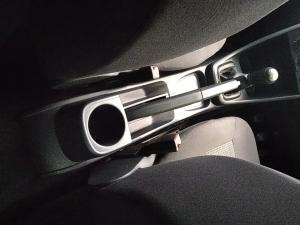 Volkswagen Polo Vivo hatch 1.4 Trendline - Image 10