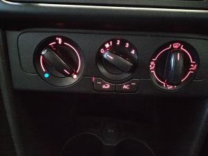 Volkswagen Polo Vivo hatch 1.4 Trendline - Image 13