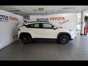 Toyota Starlet Cross 1.5 XS auto - Image 3