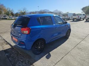 Toyota Vitz 1.0 XR manual - Image 2