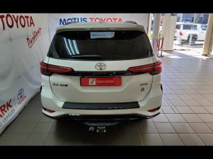 Toyota Fortuner 2.4GD-6 4x4 - Image 5