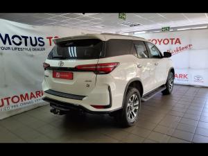Toyota Fortuner 2.4GD-6 4x4 - Image 2