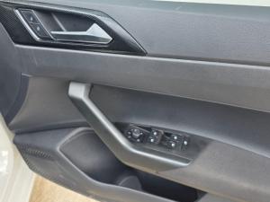 Volkswagen Polo 1.0 TSI Life - Image 13