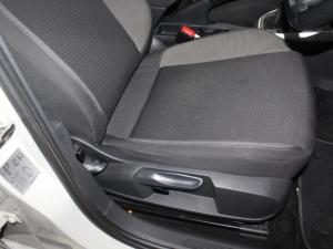 Volkswagen Polo 1.0 TSI Life - Image 17