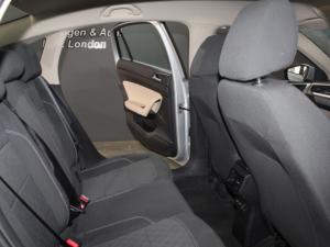 Volkswagen Polo 1.6 Life - Image 13