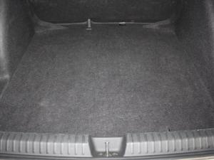 Volkswagen Polo 1.6 Life - Image 8
