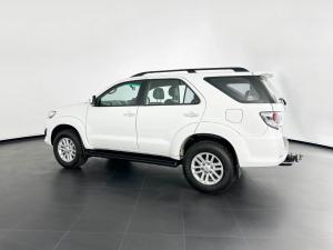 Toyota Fortuner 2.5D-4D RB - Image 2