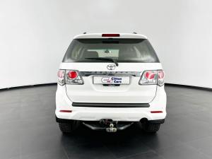Toyota Fortuner 2.5D-4D RB - Image 3
