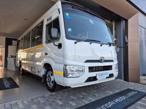 Toyota Coaster 4.0D 23 Seater B/S - Image 3