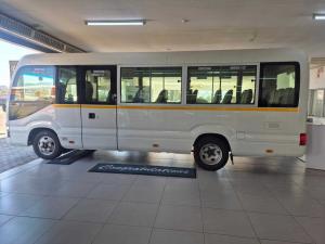 Toyota Coaster 4.0D 23 Seater B/S - Image 4
