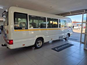 Toyota Coaster 4.0D 23 Seater B/S - Image 8