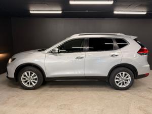Nissan X-Trail 2.5 4x4 Acenta Tech - Image 4