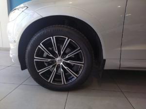 Volvo XC60 D4 AWD Momentum - Image 14