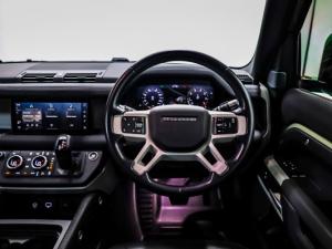 Land Rover Defender 90 P300 X-Dynamic SE - Image 18