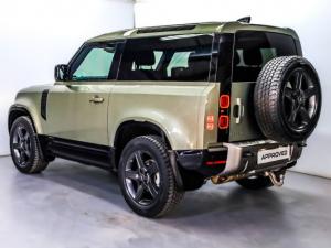 Land Rover Defender 90 P300 X-Dynamic SE - Image 7