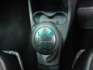 Nissan NP200 1.6i safety pack (aircon) - Image 9