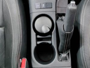 Toyota Corolla 1.6 Prestige auto - Image 14