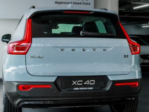 Volvo XC40 B3 Plus Dark - Image 10