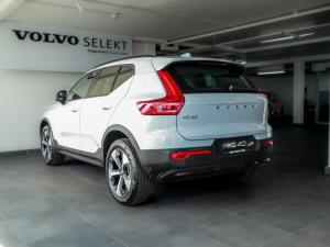 Volvo XC40 B3 Plus Dark - Image 3