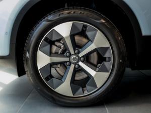 Volvo XC40 B3 Plus Dark - Image 5
