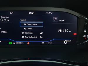 Volkswagen Caravelle 2.0BiTDI Highline 4Motion - Image 14