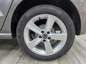 Volkswagen Polo Vivo hatch 1.6 Highline - Image 4