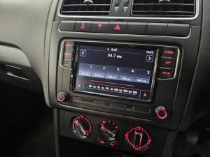 Volkswagen Polo Vivo hatch 1.6 Highline - Image 8