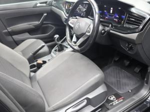 Volkswagen Polo hatch 1.0TSI Life manual - Image 9