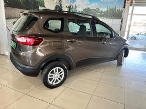 Renault Triber 1.0 Zen manual - Image 2
