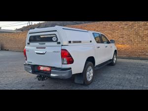 Toyota Hilux 2.8GD-6 double cab Raider auto - Image 3