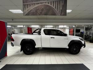 Toyota Hilux 2.8GD-6 Xtra cab 4x4 Legend auto - Image 3