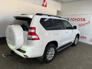 Toyota Land Cruiser Prado 4.0 VX - Image 2