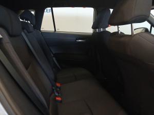 Toyota Corolla Cross 1.8 Xi - Image 15