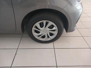 Toyota Vitz 1.0 - Image 23