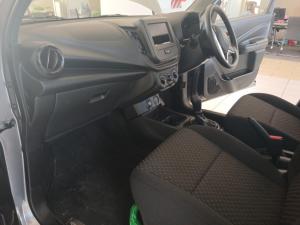 Toyota Vitz 1.0 - Image 7
