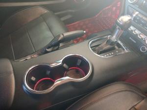 Ford Mustang 5.0 GT automatic - Image 12