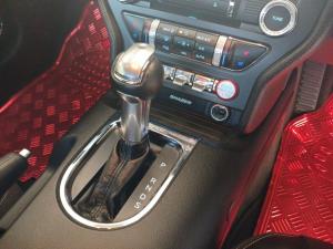 Ford Mustang 5.0 GT automatic - Image 13