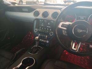 Ford Mustang 5.0 GT automatic - Image 17